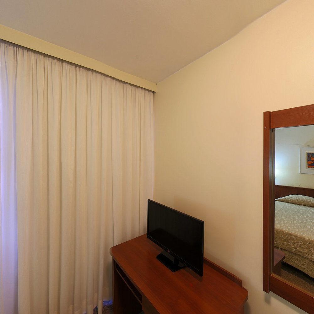 Aracoara Hotel Brasilia Exterior photo